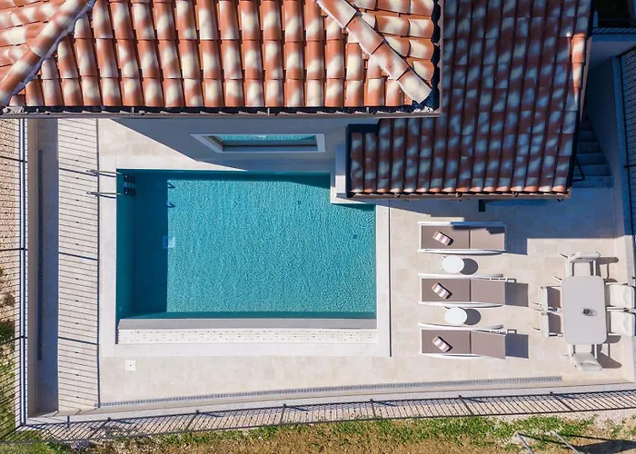 Skarline Βίλα Donje Baredine